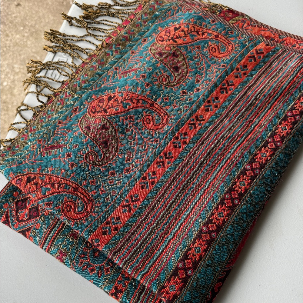 Pashmina scarf